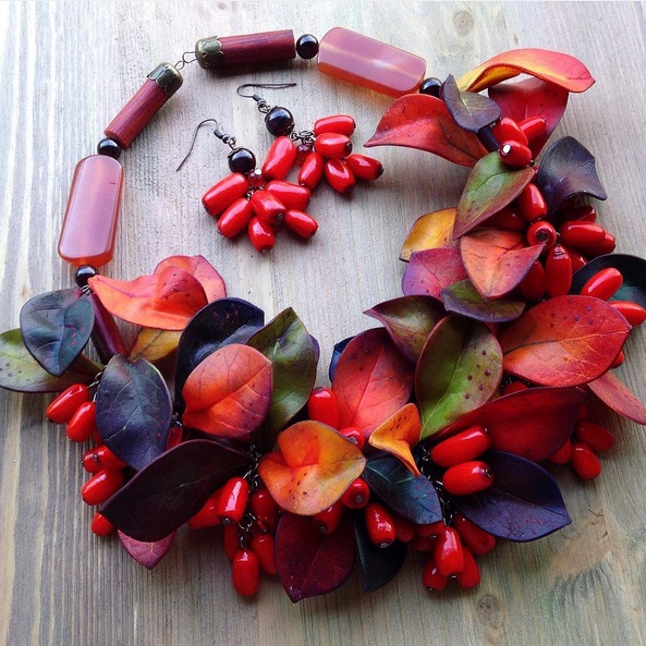 осеннее колье с листьями rereshechka