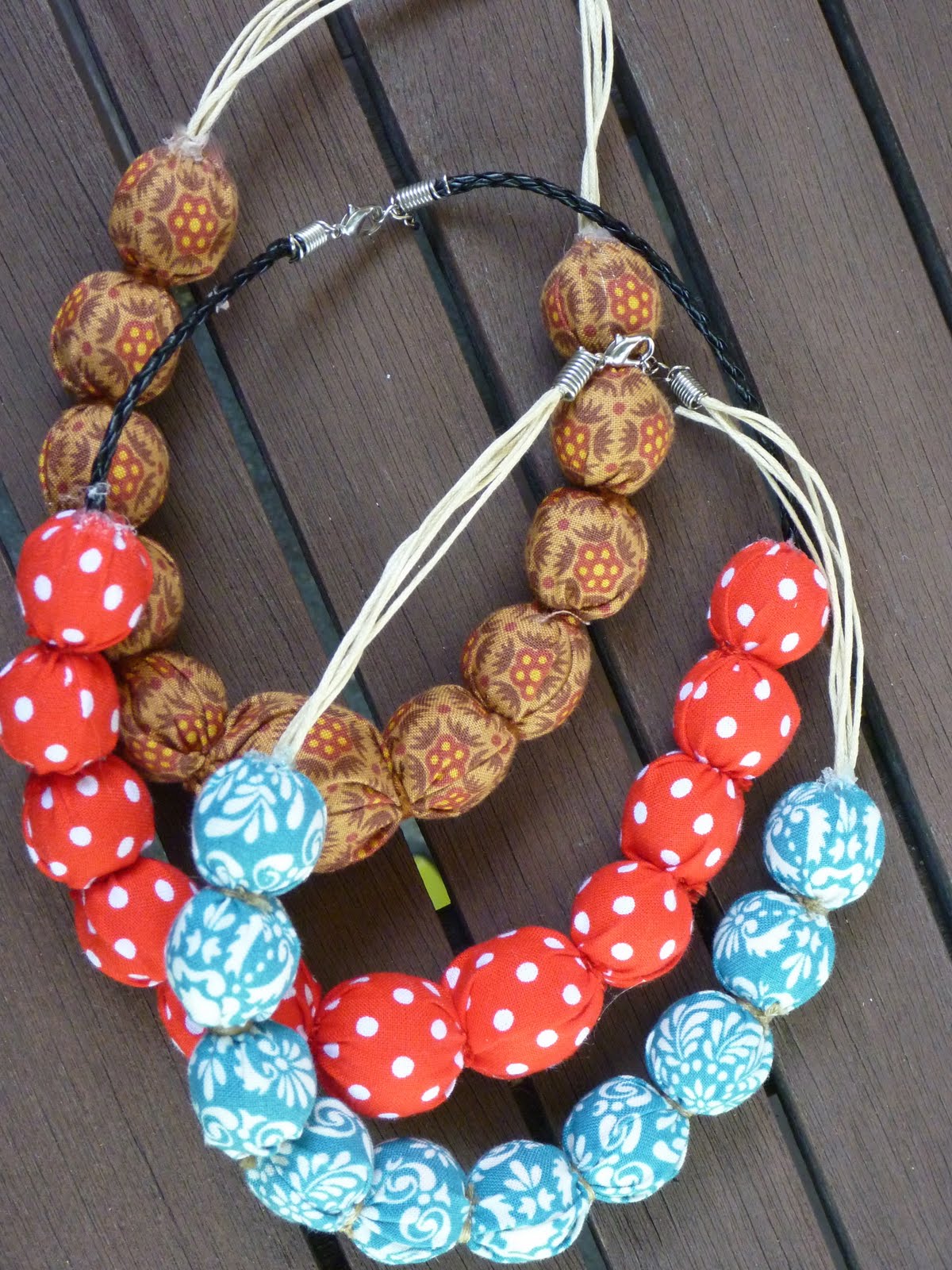 Kak obtyanut businy tkaniyu