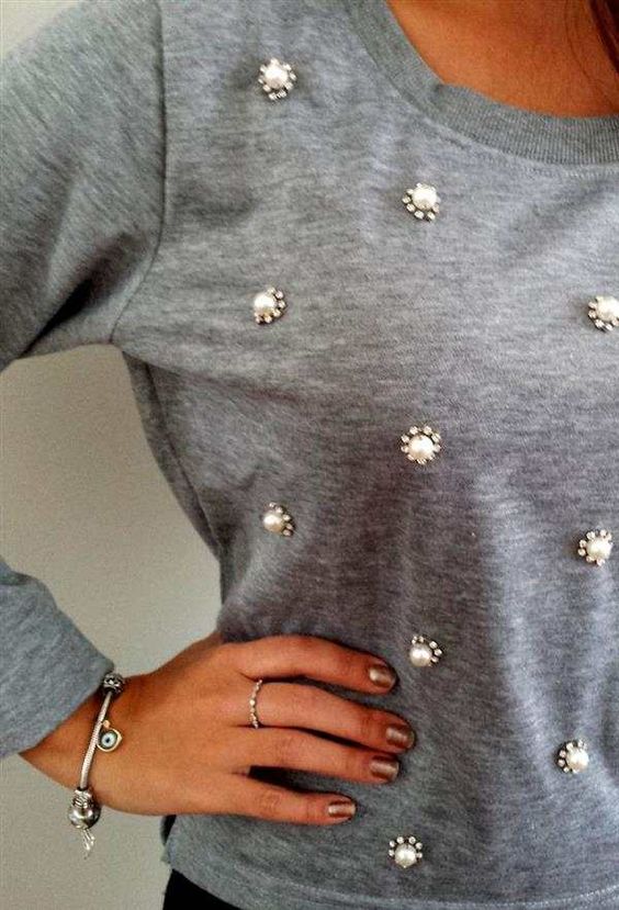 Ukrashaem futbolku businami