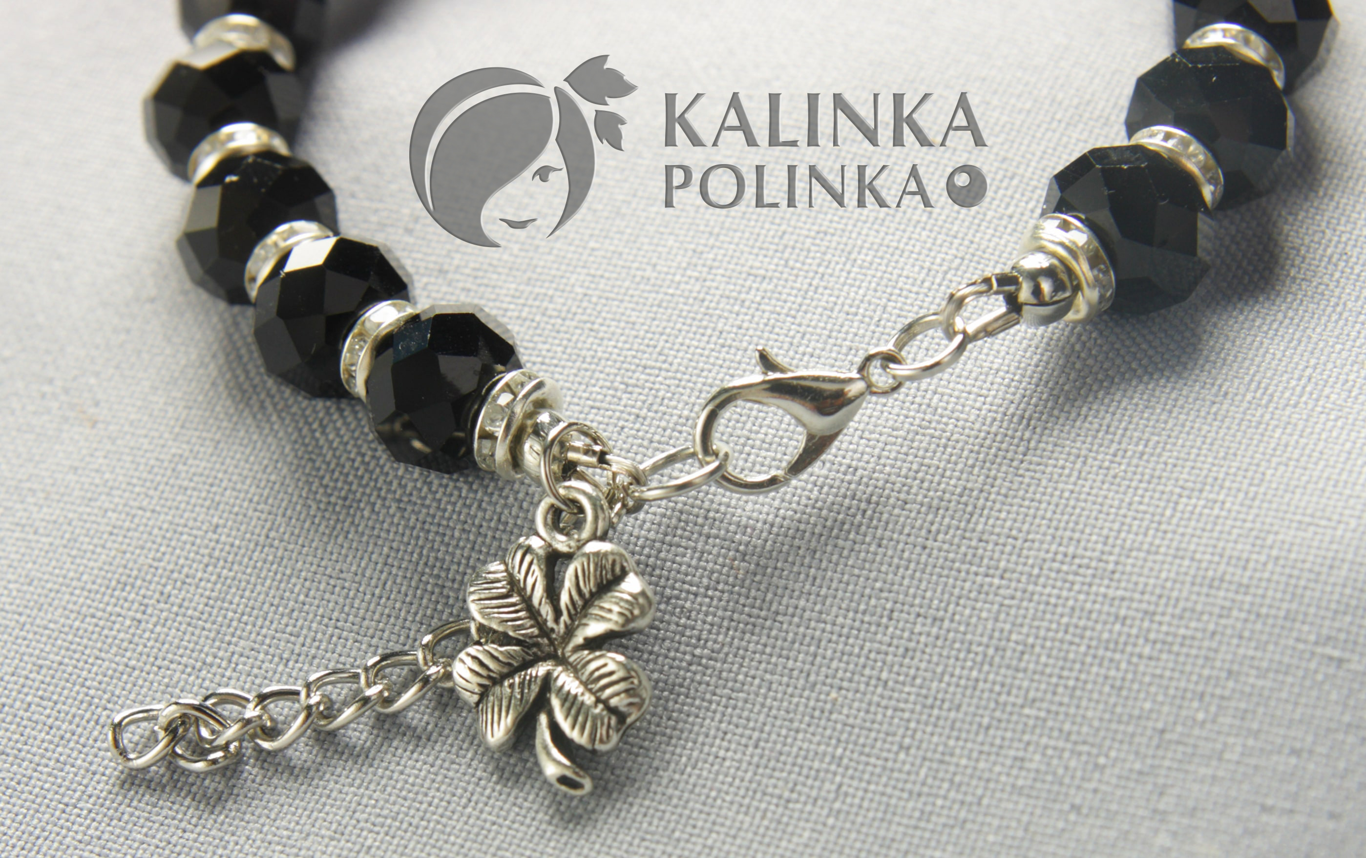 Регулируемая застежка на соединительных колечках