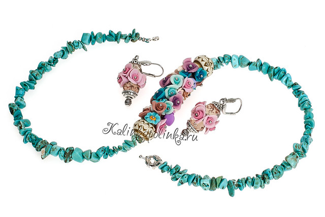 колье с цветочками