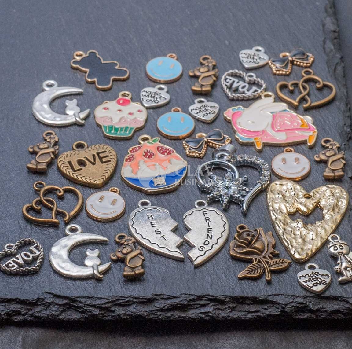 Микс 30 подвесок в тематике любовь и романтика. Бижутерный сплав.