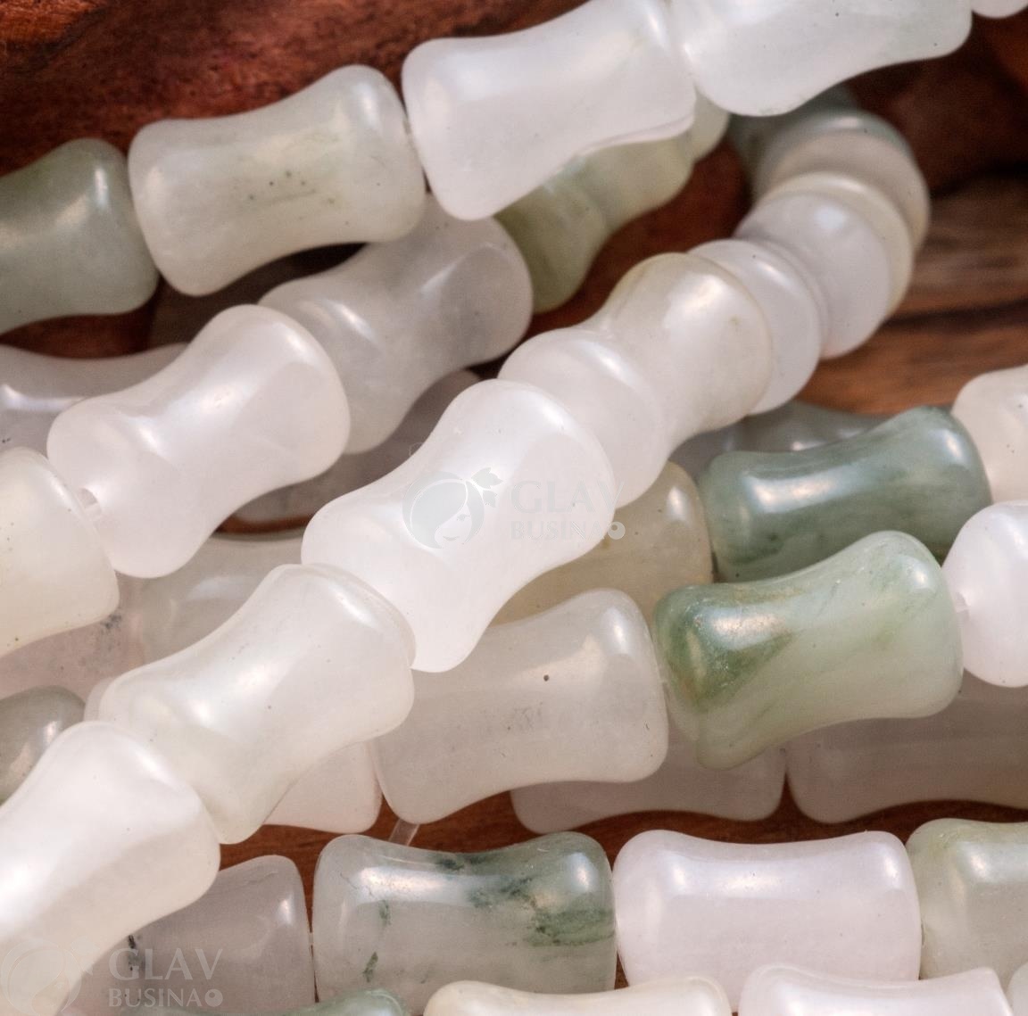 ОПТ (100 бусин) Нефрит, гладкая бусина толстый бамбук, р-р 12х8х6,5мм, отв 1мм.