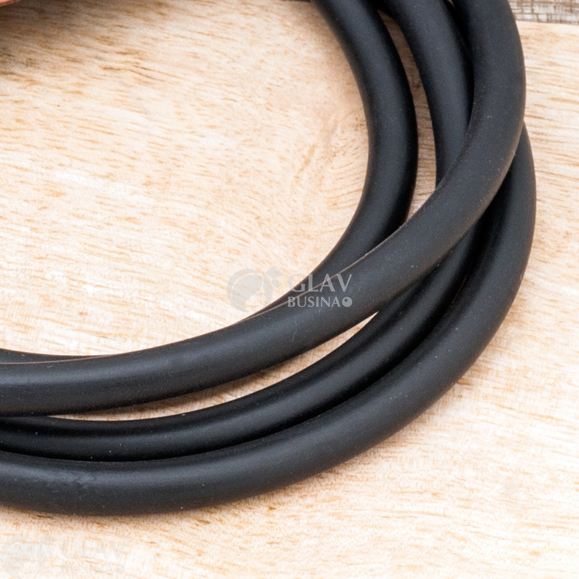 ОПТ (2500 См) Шнур каучуковый без отверстия, цвет черный, матовый, эластичный, 5мм.
