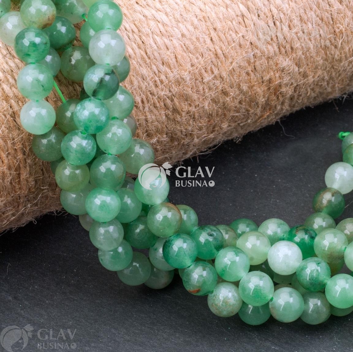 ОПТ (50 ниток) Нитка бусин натурального зеленого авантюрина,  диам. 8.5мм, отв-е 1мм, длина 38см / 46 бусин.