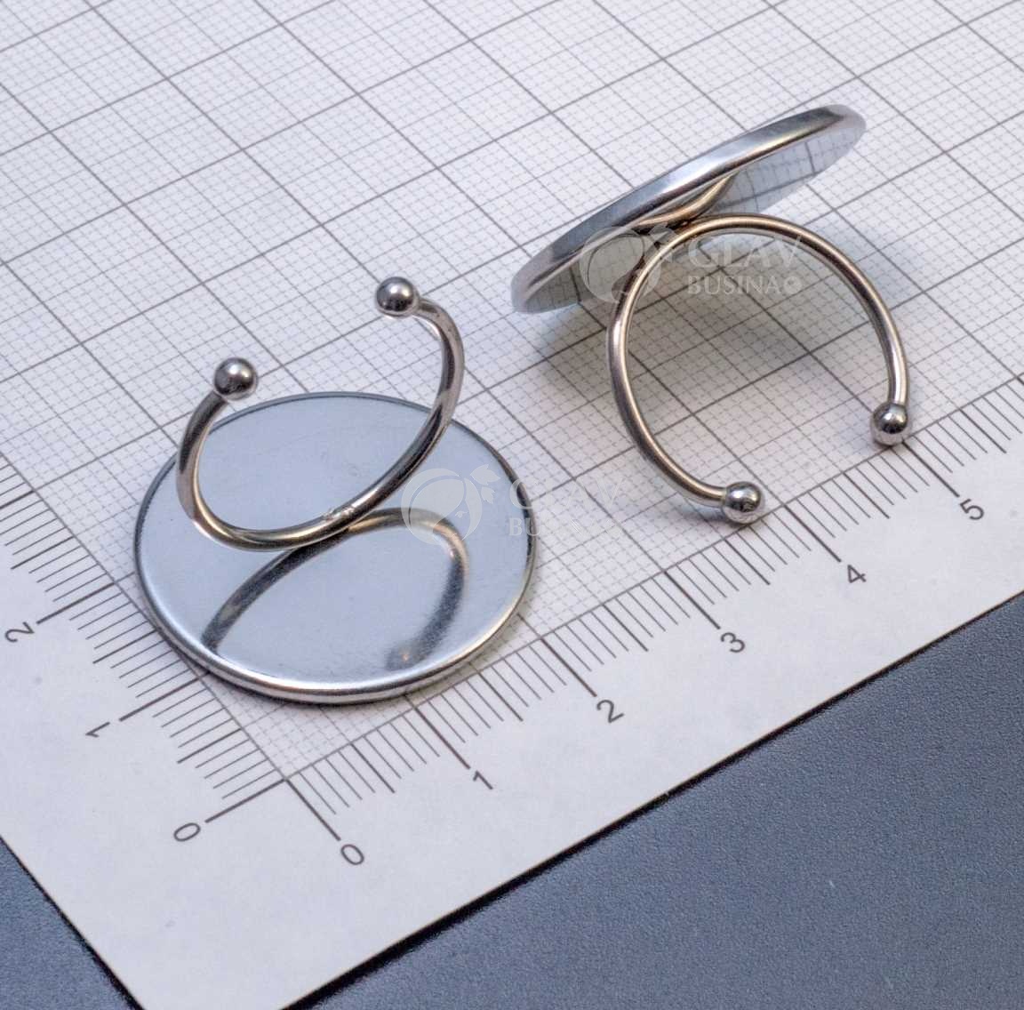 Основа кольца, универсальный размер, нержавеющая сталь, сеттинг 25 мм с бортиком.