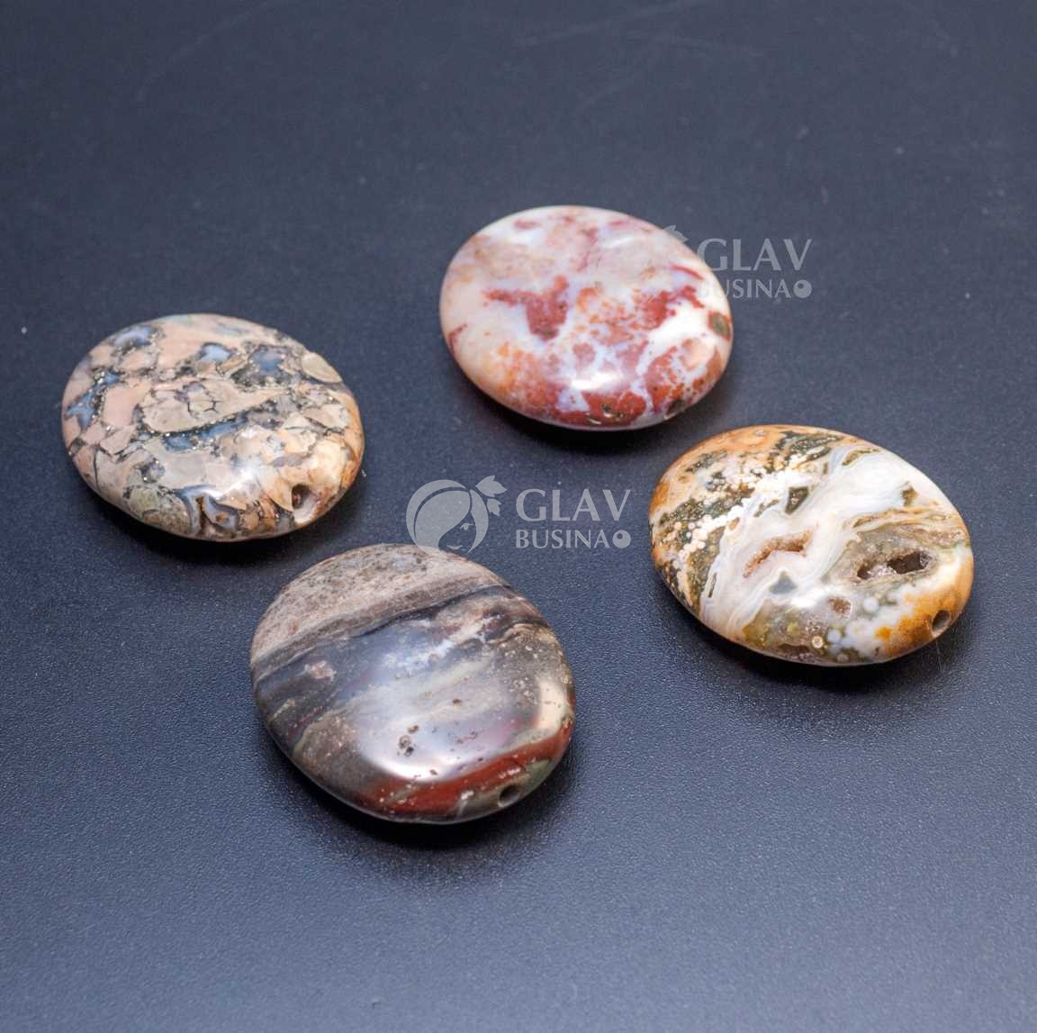 Кружевной агат, бусина плоская овальная с естественными неровностями, р-р 30х25х10мм, отв. 1,2мм.