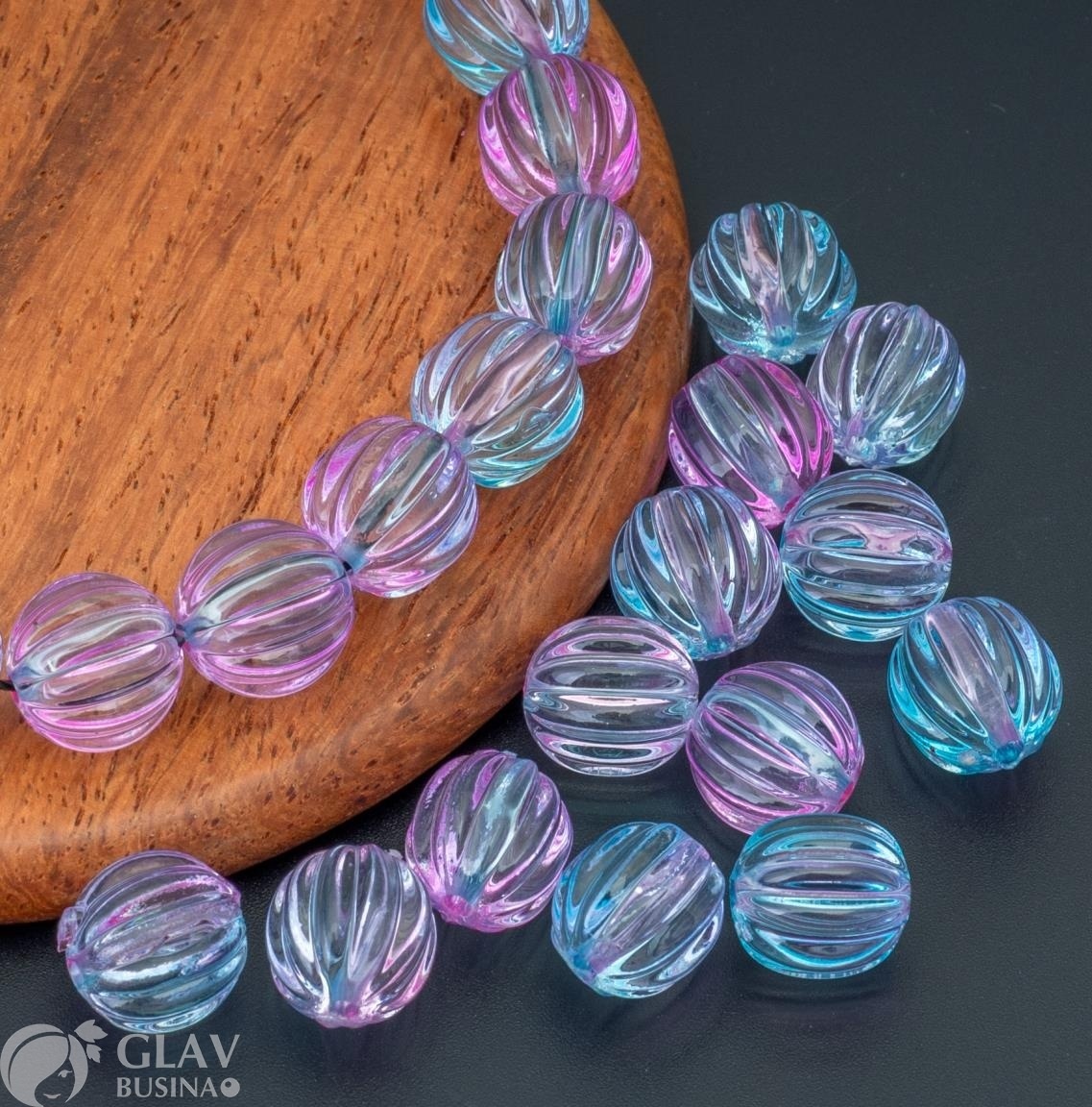 ОПТ (100 бусин) Бусины акриловые прозрачные мандаринка 10 долек, цвет гадиент от голубого к сиреневому, 10мм, отв. 1,5мм.