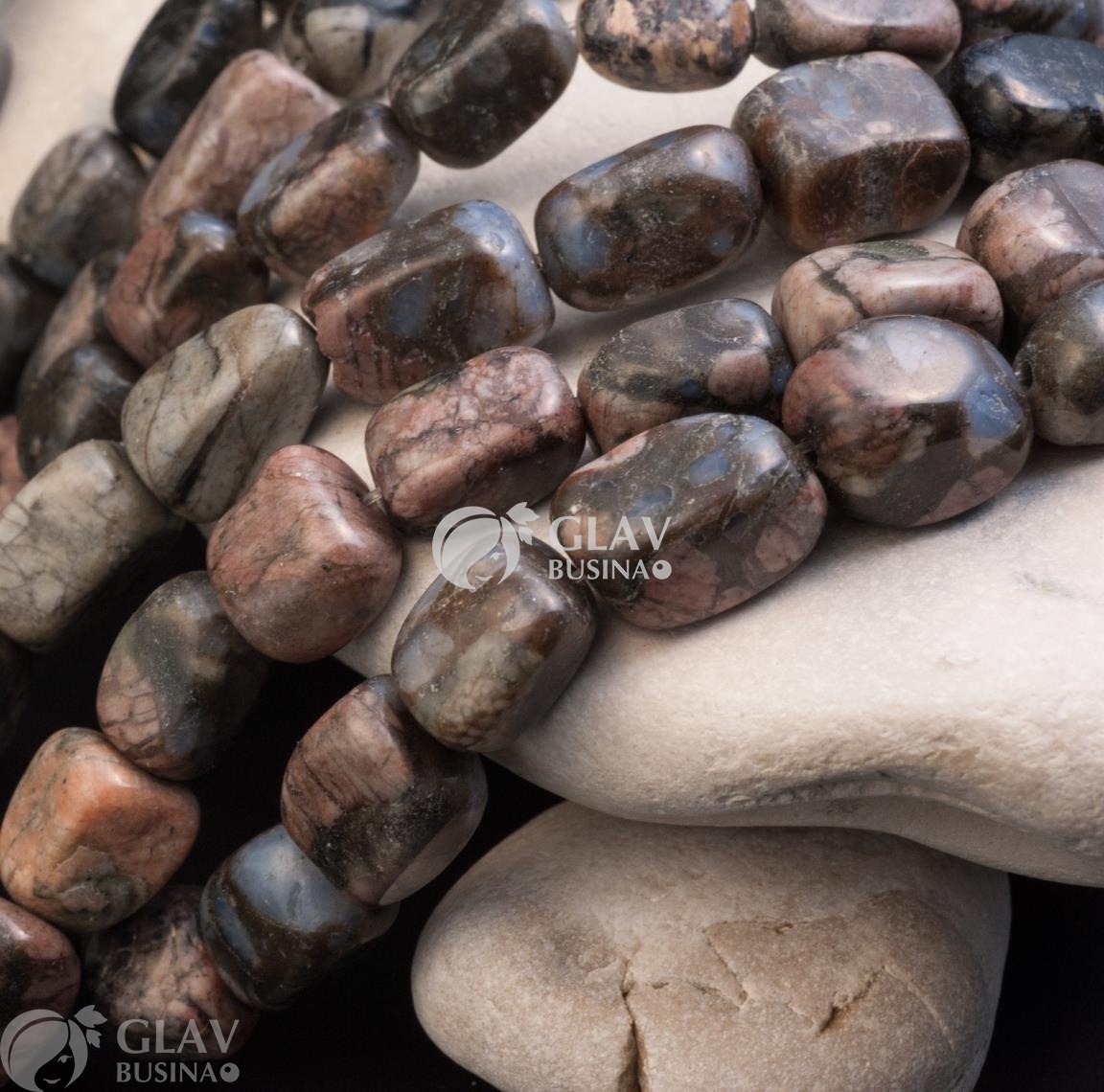 ОПТ (100 бусин) Родонит, бусины округлые прямоугольники, средний р-р 12х9х7мм, отв.1мм.