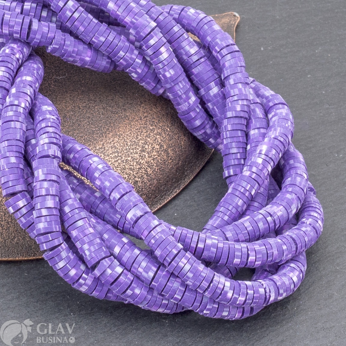 ОПТ (10 ниток) Нитка плоских бусин Майнкрафт из полимерной глины, цвет Глаза Эндермена (фиолетовый с сиреневым), р-р 6х0,1-09мм, отв. 1,2мм, в нитке 155 бусин / 20см.