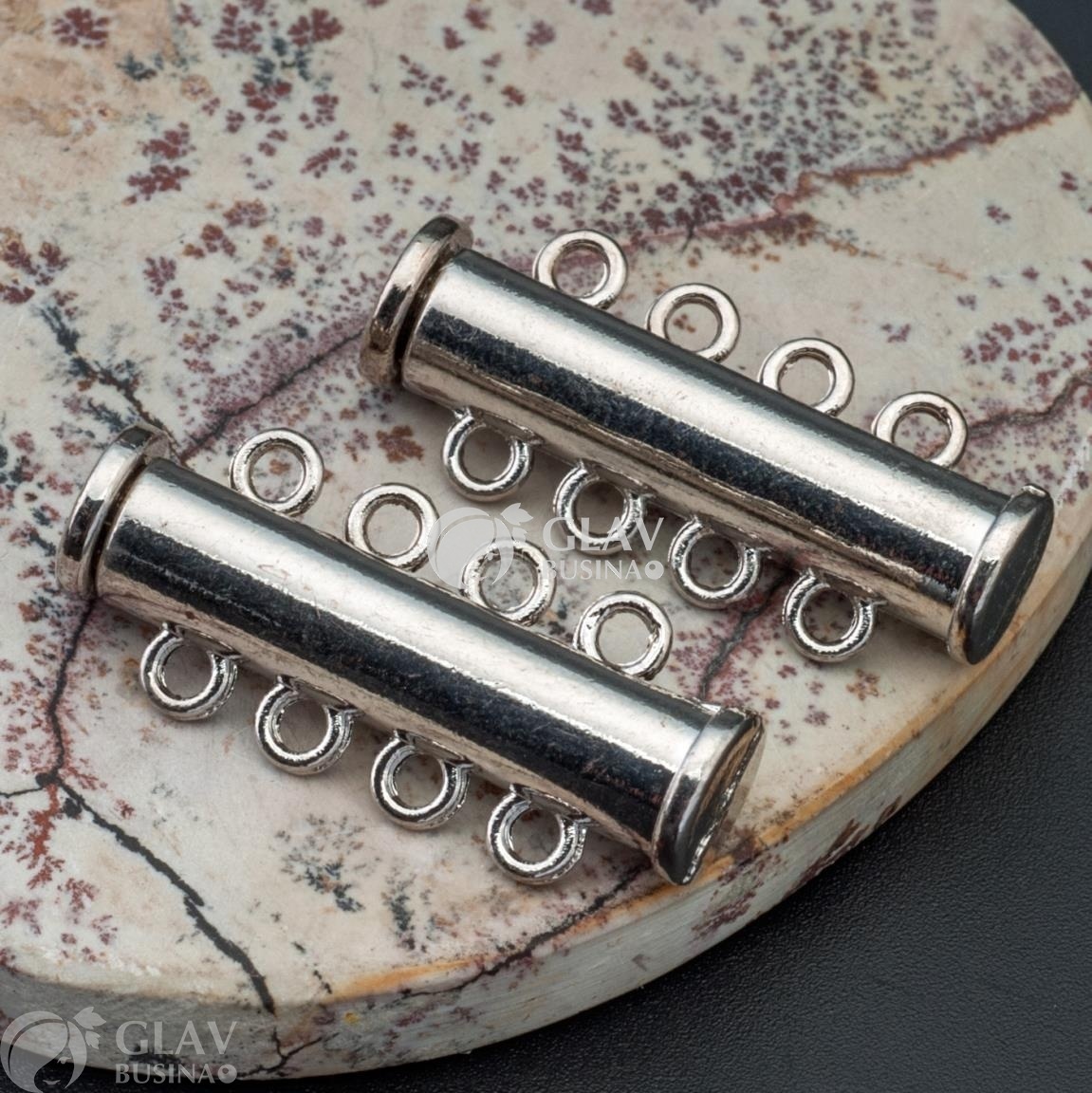 ОПТ (50 шт) Магнитный замок четырёхрядный из латуни, цвет покрытия платина, 27х11,6х7мм, отв. 1,5мм.