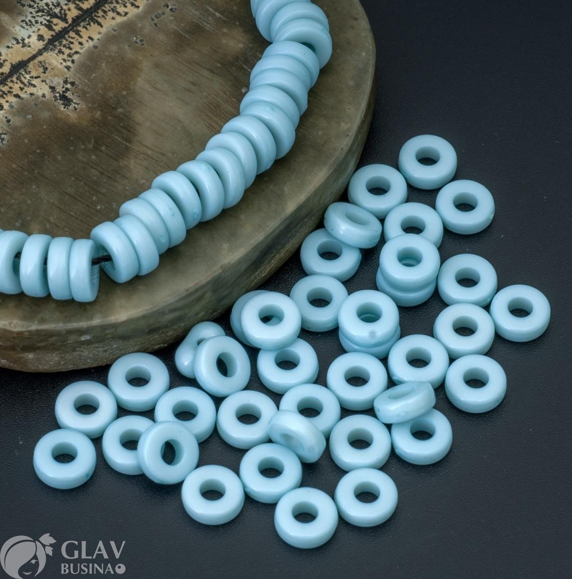 ОПТ (2000 бусин) Бусины хейши акриловые не прозрачные, цвет светло-голубой, 2х6мм, отв. 2мм.
