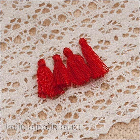 Матовые красные декоративные кисточки 1.5 см, для украшений с отверстием 2.5 мм, подходят для сережек, колье, браслетов, шкатулок и декора.