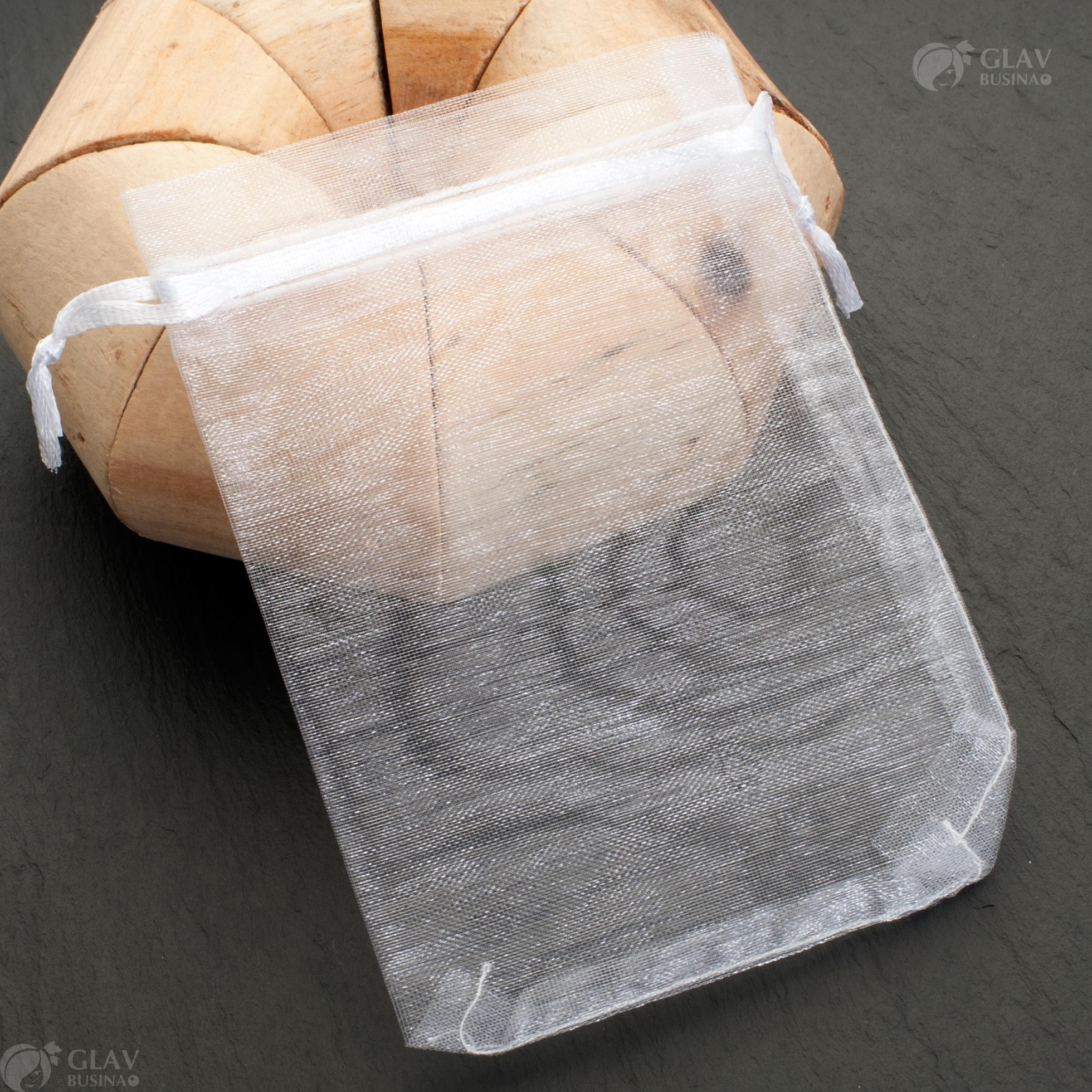 Белые мешочки из органзы с элегантной ленточкой для завязывания, размер 9х12 см, идеальны для упаковки подарков и украшений.