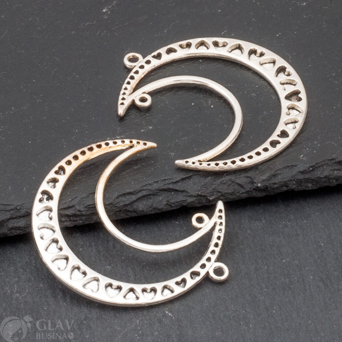 ОПТ (10 шт) Не идеальная подвеска Полумесяц, пятна на покрытии, р-р 50х46х5мм, отв 2.5 и 1.9 мм, бижутерный сплав, цвет чернёное серебро.