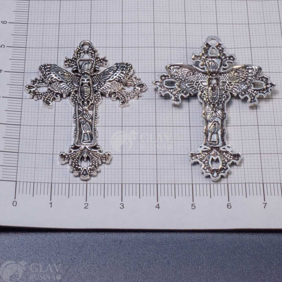ОПТ (10 шт) Крест с мотыльком, цвет античное серебро, подвеска односторонняя из бижутерного сплава, 51х32х3мм, отв.2мм.