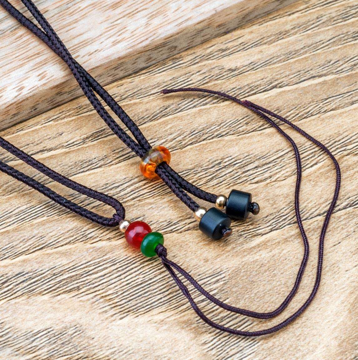 Основа для колье из коричневого полиэстрового шнура, шнур 2мм х 66см, с акриловой стопперной бусиной-рондель 8х4мм и бейлом-ниточкой с бусинками.