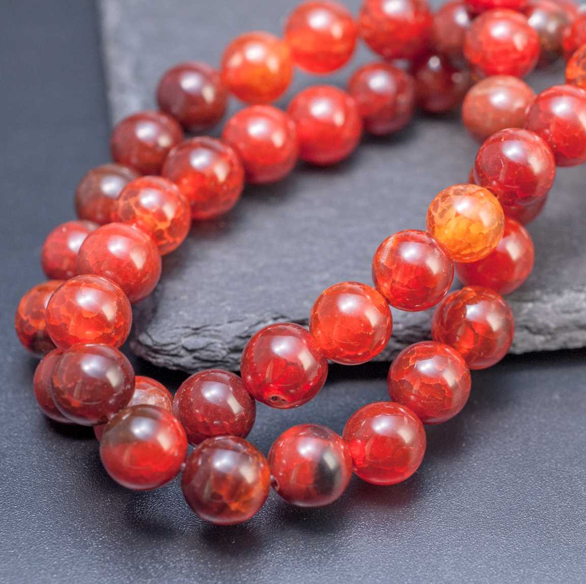 Нитка гладких прозрачных бусин агата, шар, 8мм, отв 1,6м, цвет тонирования ирландский кофе (красновато-коричневый с молочными прожилками), в нитке 23 бусины / 18см.