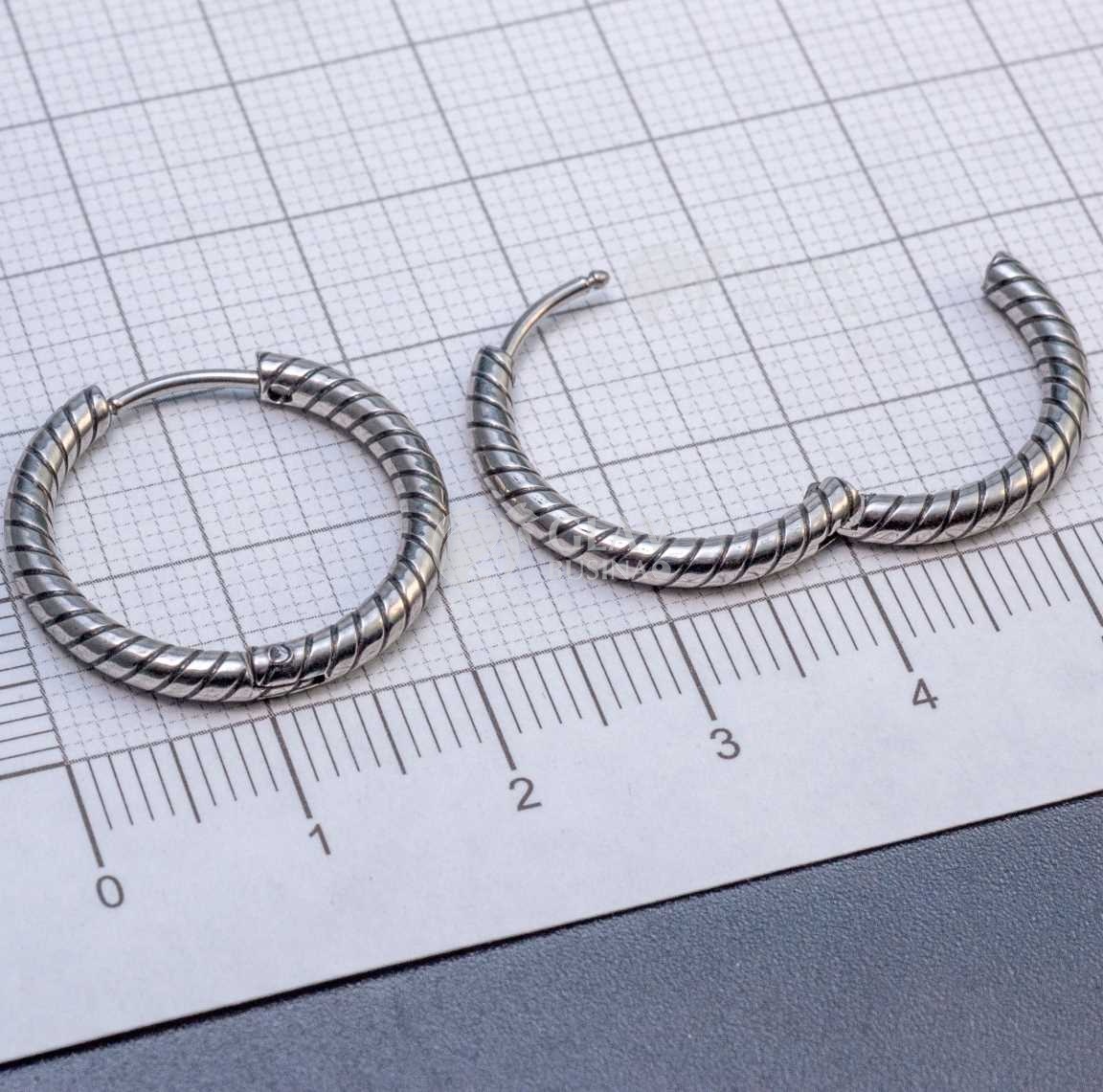 Швензы-бублики, узор-диагональ, хирургическая сталь, внутр. диам. 16мм, толщина 2.5мм.