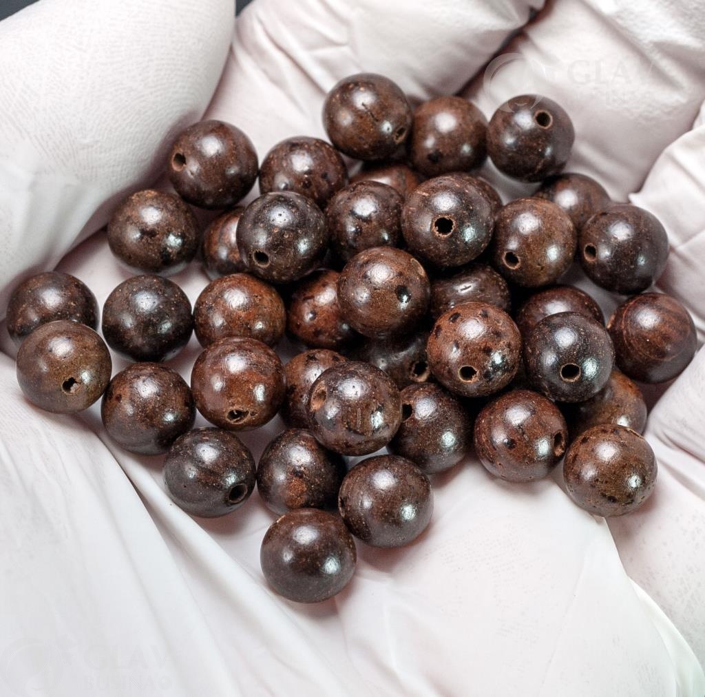 Темно-коричневые деревянные бусины из Венге, диаметр 8мм, отверстие 1мм, цвет темный шоколад для украшений и рукоделия.