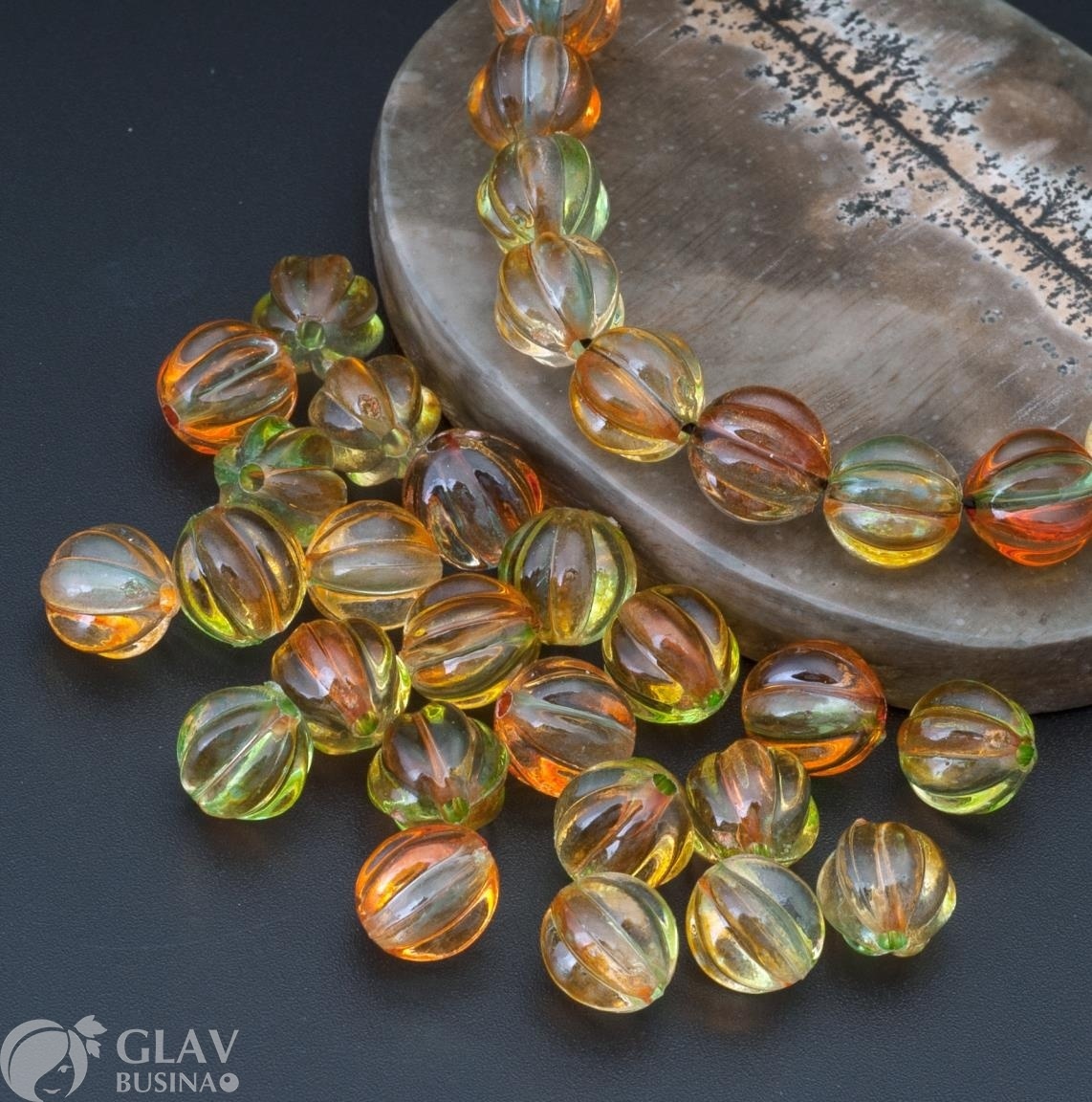 ОПТ (50 бусин) Бусины акриловые прозрачные мандаринка 7 долек, цвет светло-зеленый и оранжевый, 8мм, отв. 1,5мм.