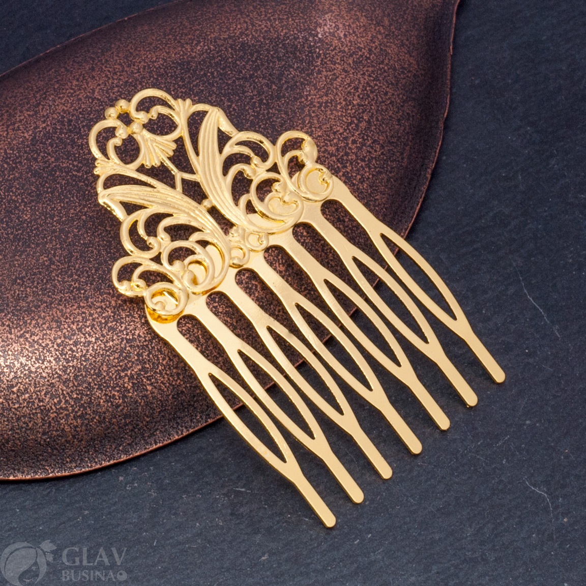 ОПТ (10 шт) Основа гребня с ажурной верхушкой, 7 зубцов, гребень из железа, декор латунный, р-р 37х63х0.5мм, цвет желтое золото.