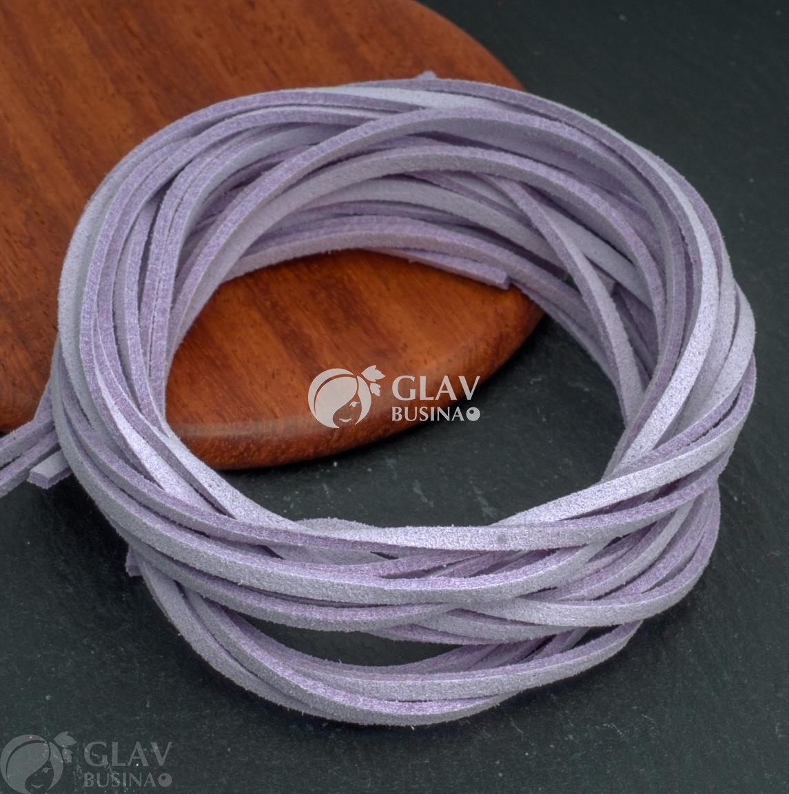 ОПТ (100 шт) Шнур из искусственной замши, хлопковый, сиреневый светлый, р-р 2.5х1.5 мм, в 1 отрезке 1 метр.
