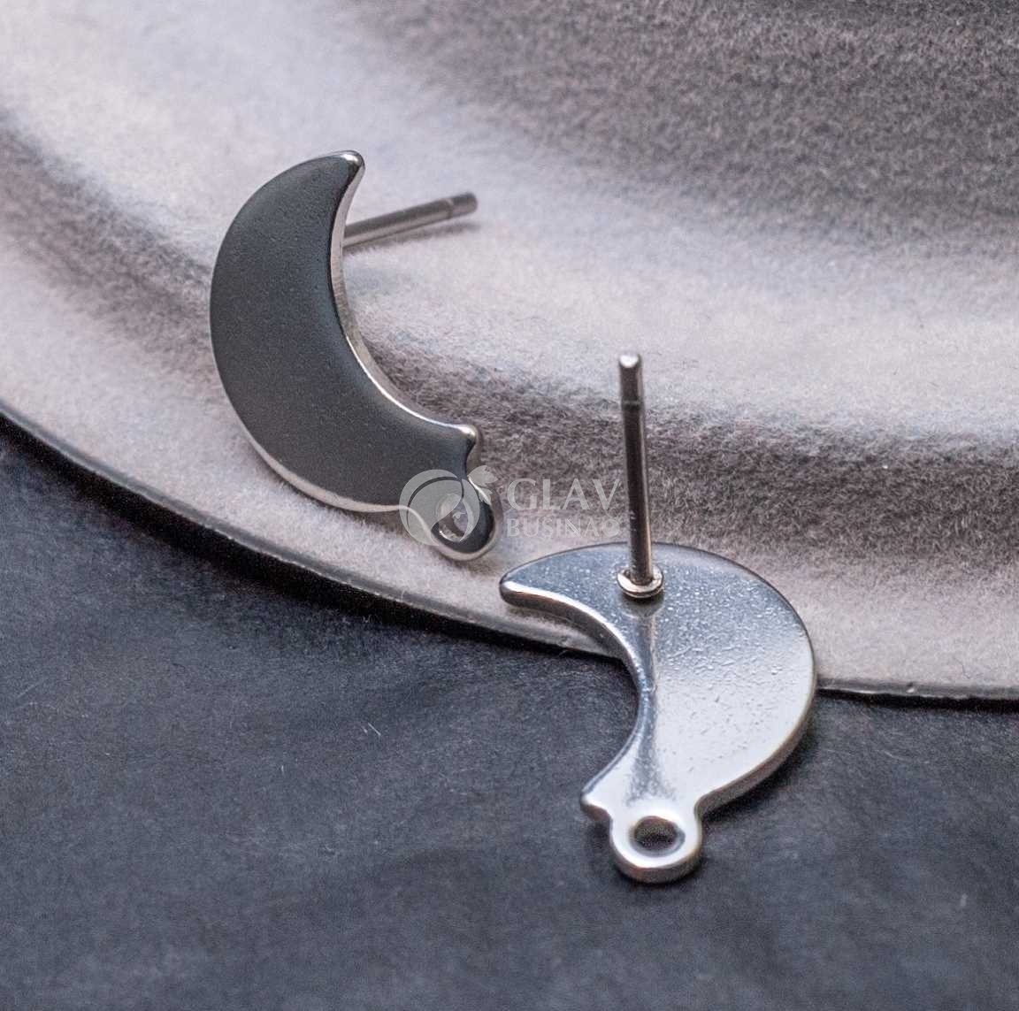 Пуссеты растущая луна, хирургическая сталь, р-р 15х9х1мм, гвоздик 11х0.8мм, отв-е 1.2мм.