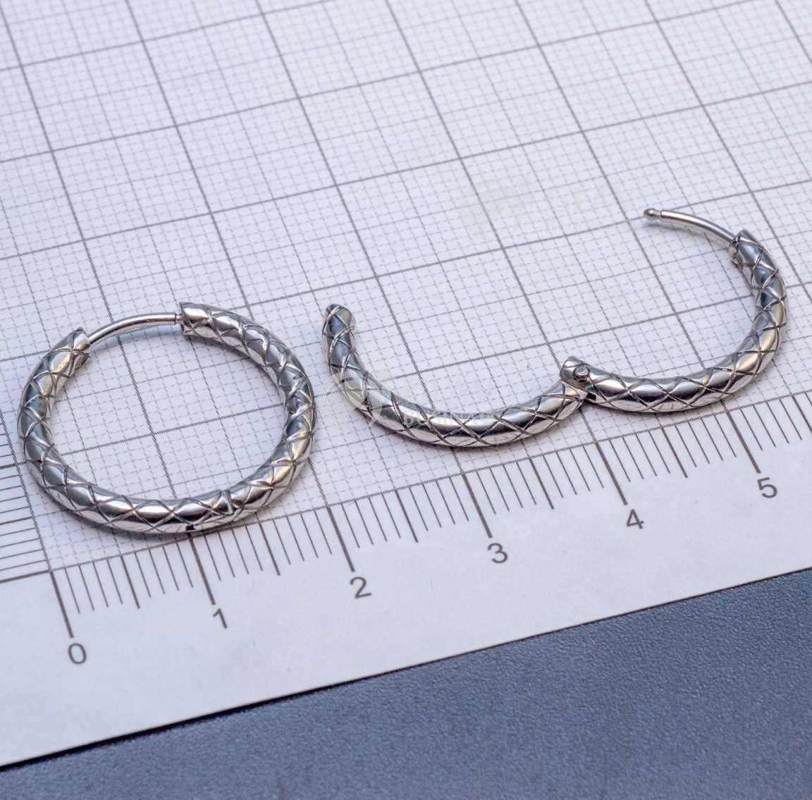 Швензы-бублики, узор-сеточка, хирургическая сталь, внутр. диам. 16мм, толщина 2.5мм.