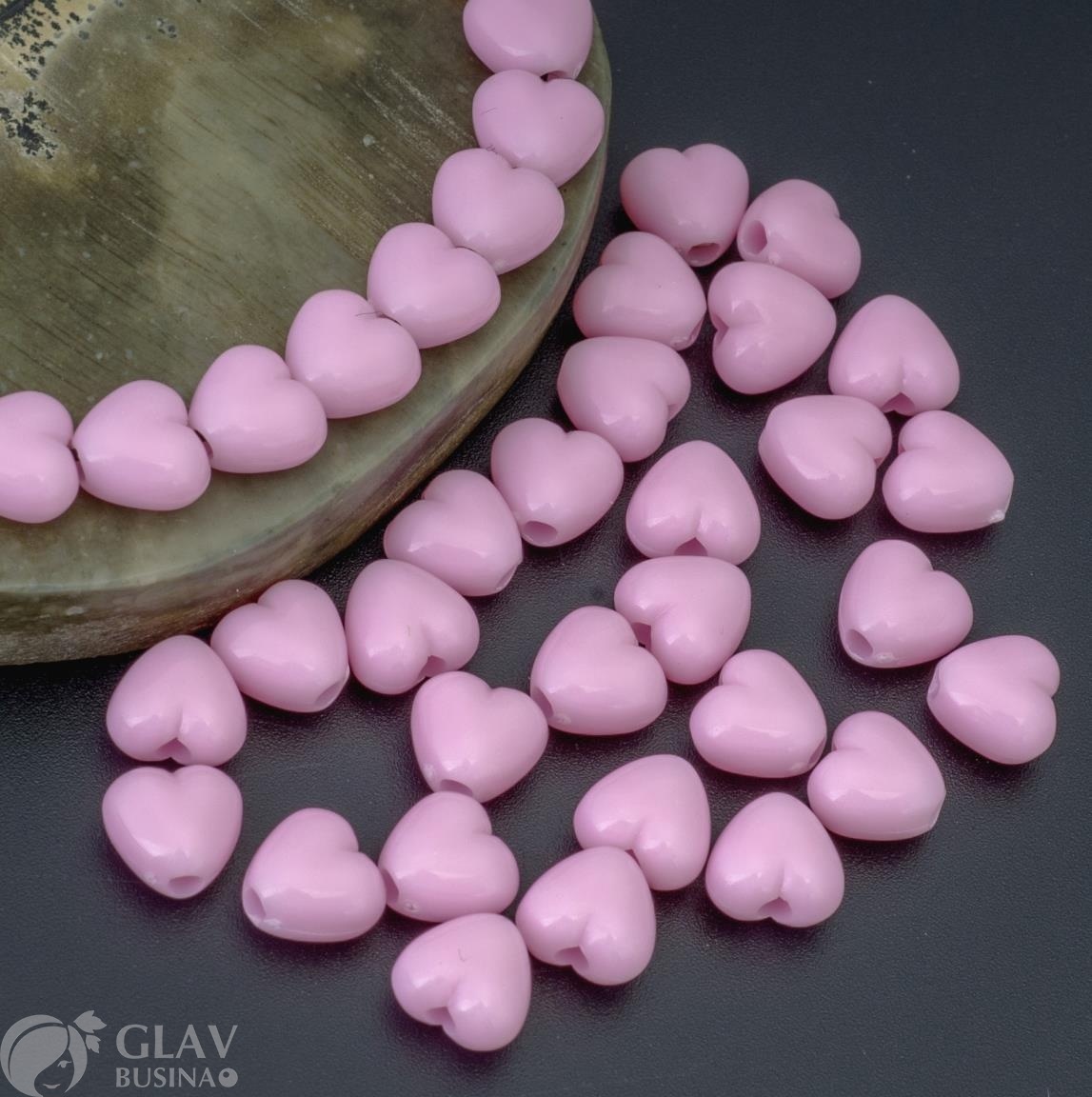 Бусины акриловые не прозрачные сердечки, цвет розовый, 7х7х5мм, сверху отв. 1.5мм.