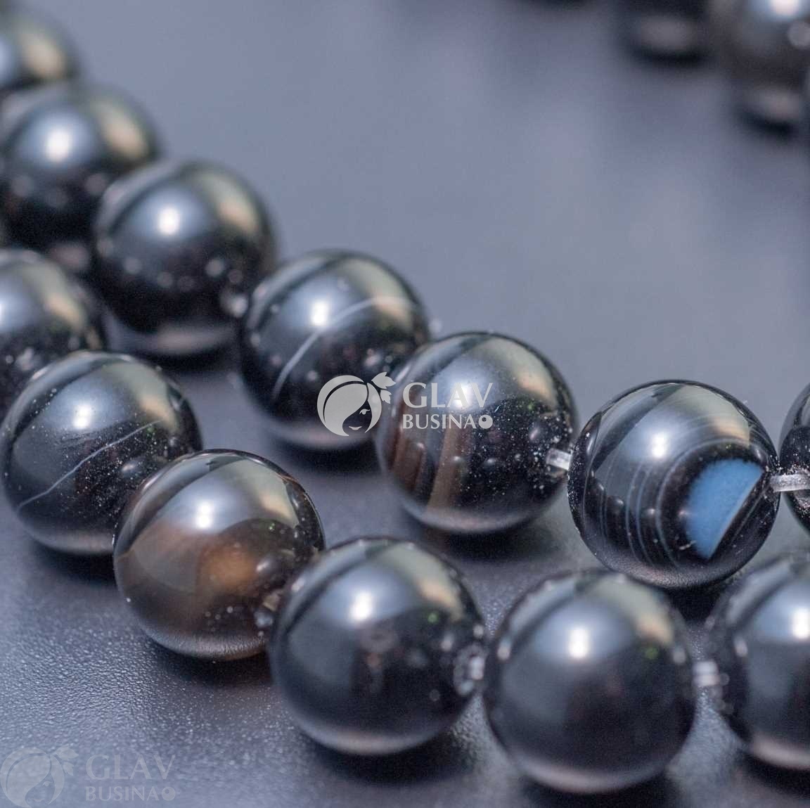 ОПТ (20 бусин) Черный агат, гладкие полированные бусины, шар, р-р 10мм, отв. 1мм.