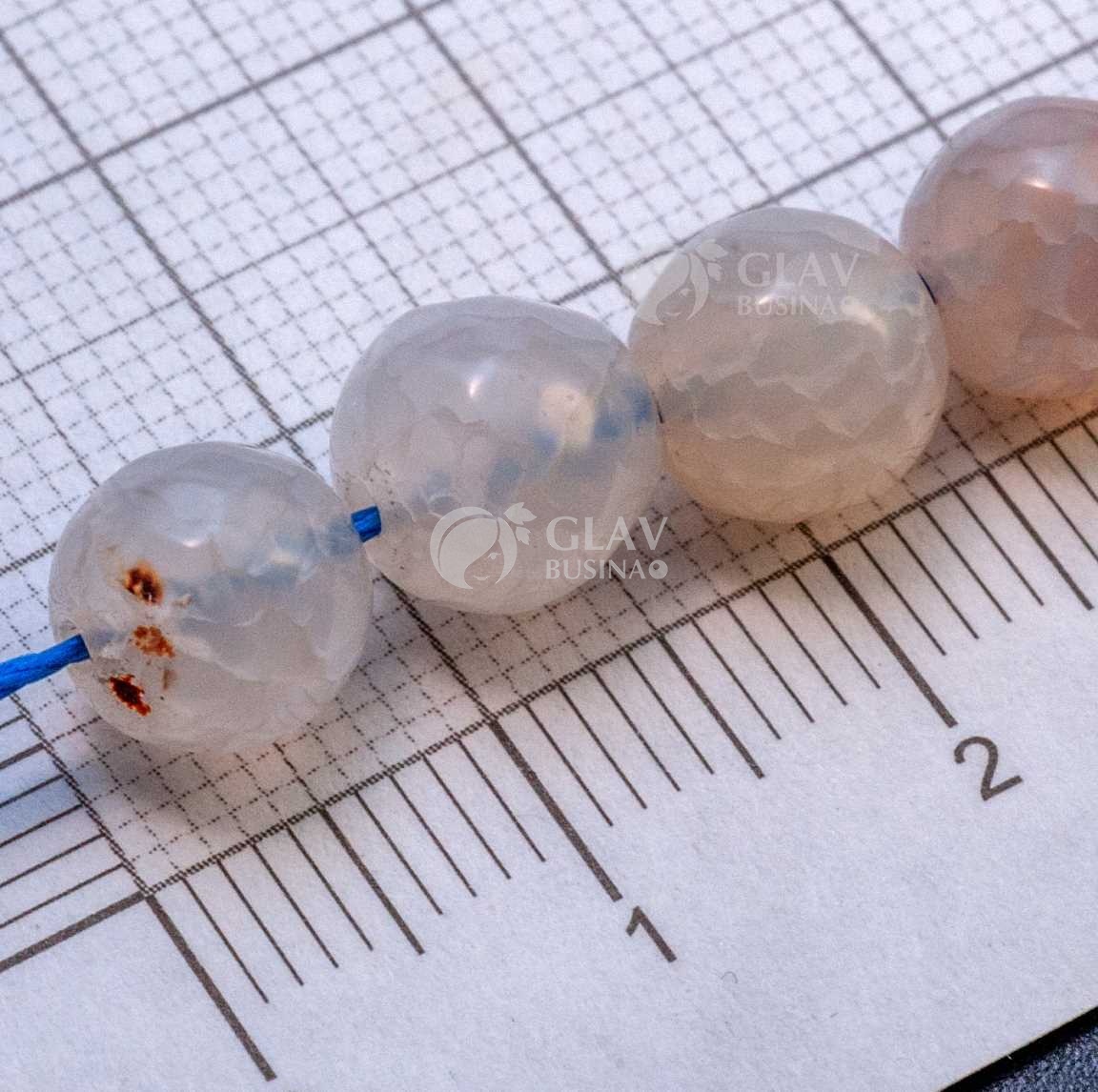 Белый агат, кракелированные граненые бусины, шар, р-р 8 мм, отв-е 1мм.