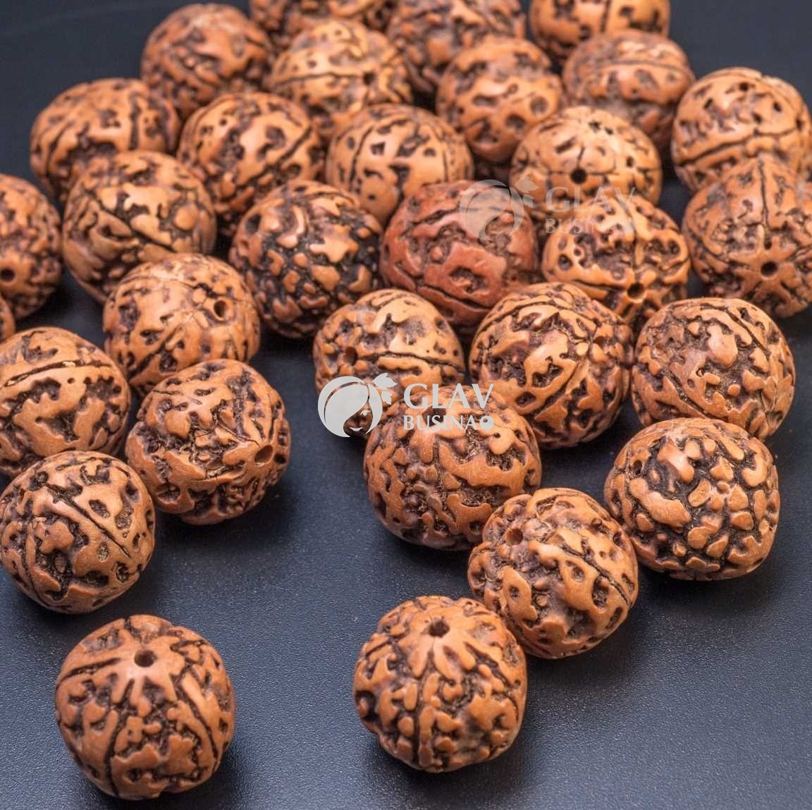 ОПТ (10 бусин) Бусины рудракша, не ровные, диам. 17-20мм, отв. 1.8 мм, цвет светло-коричневый, без покрытия.