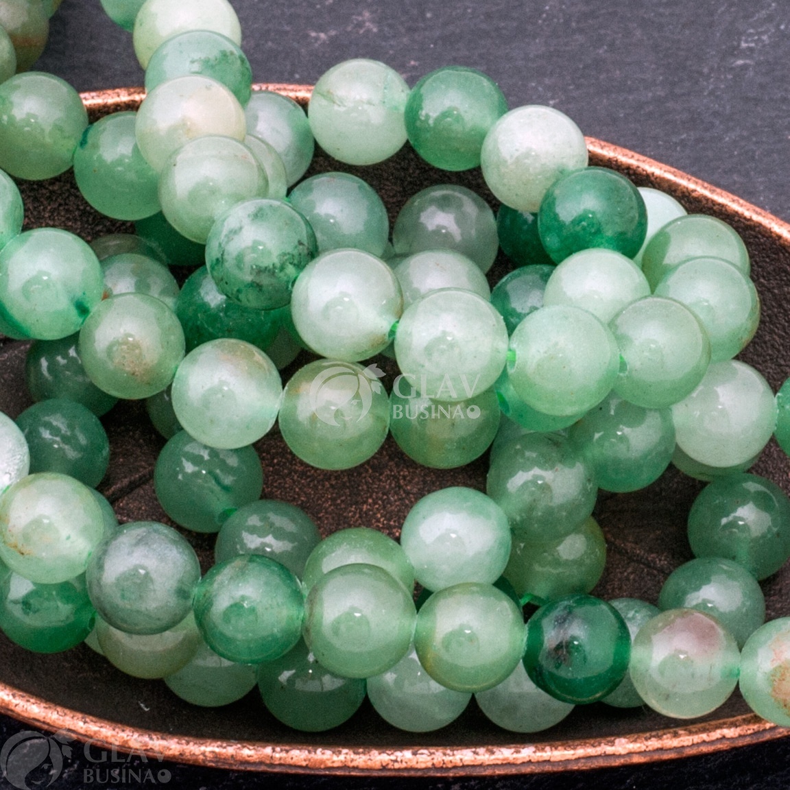 ОПТ (50 ниток) Нитка бусин натурального зеленого авантюрина,  диам. 8.5мм, отв-е 1мм, длина 38см / 46 бусин.