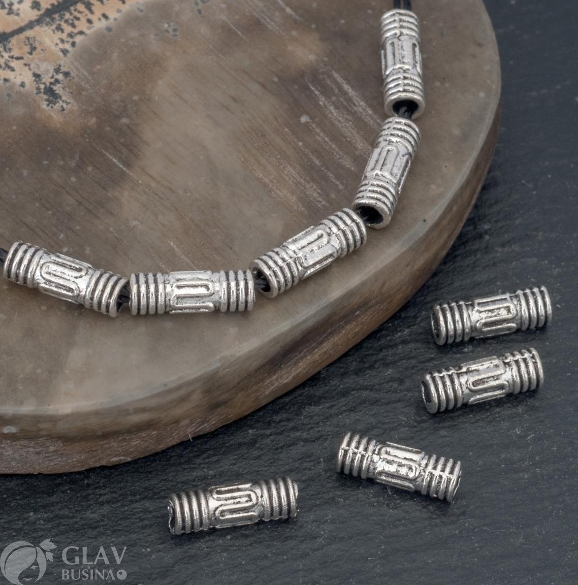 ОПТ (500 бусин) Бусины-трубочки, с полосочками, бижутерный  сплав, 8х3мм, отв. 1,5мм, цвет античное серебро.