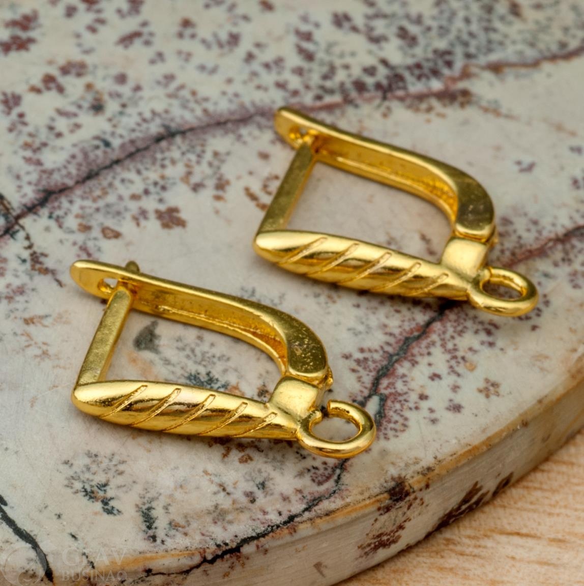ОПТ (10 пар) Швензы латунные с английской застежкой узор багет, цвет покрытия желтое золото, р-р 15,8х11х3мм, петелька снизу 2мм, красивые, не идеальные.