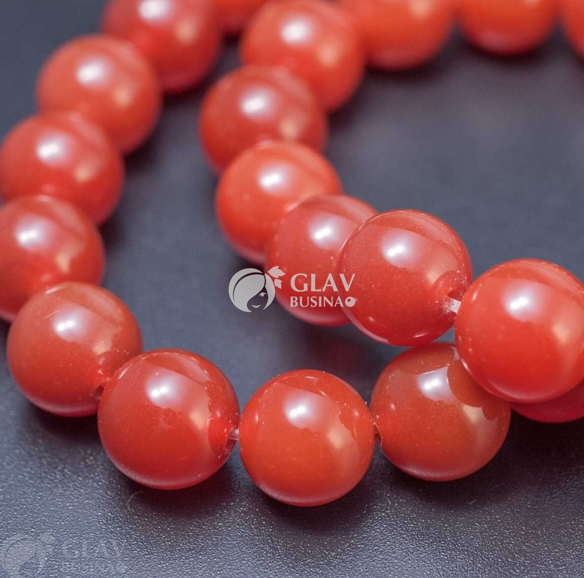 ОПТ (100 бусин) Красный агат полупрозрачный, гладкие полированные бусины, шар, р-р 10мм, отв. 1мм.
