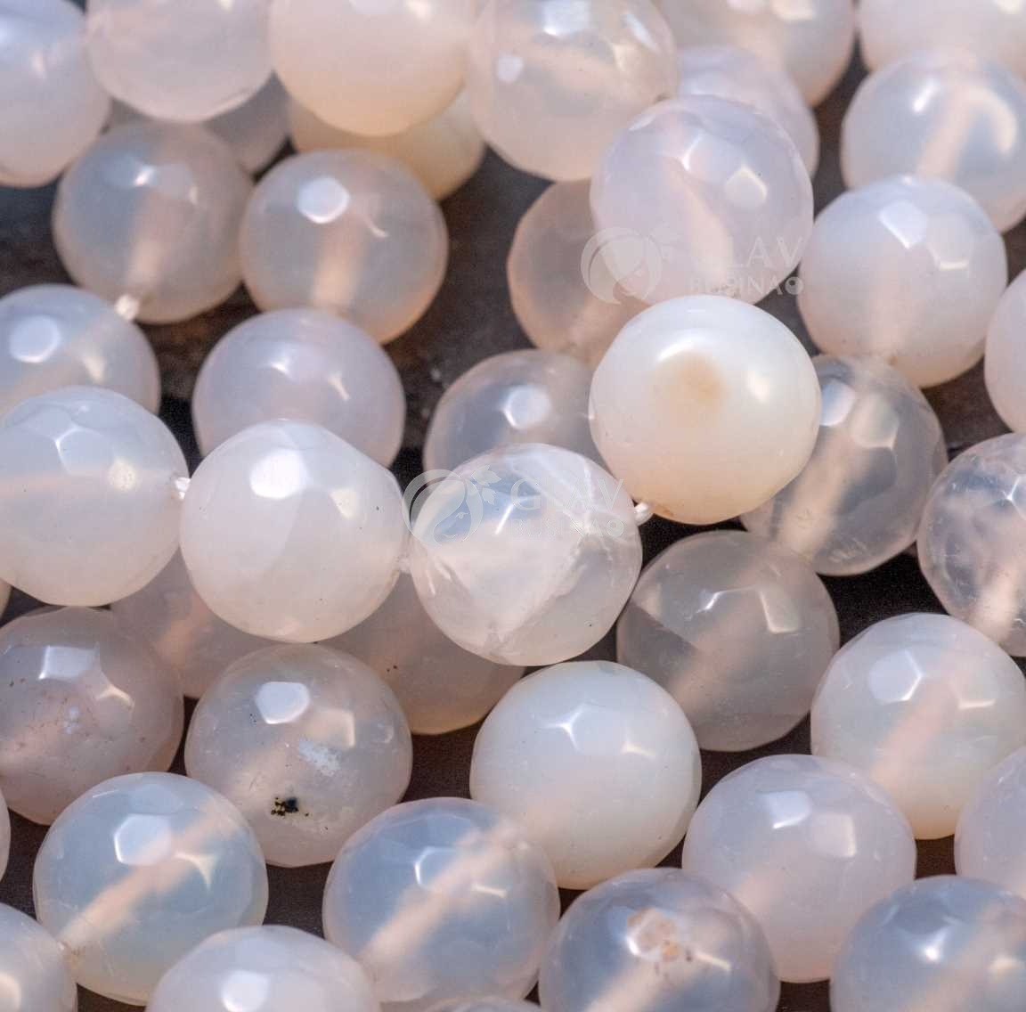 Белый агат, граненые бусины, шар, р-р 10 мм, отв-е 1мм.