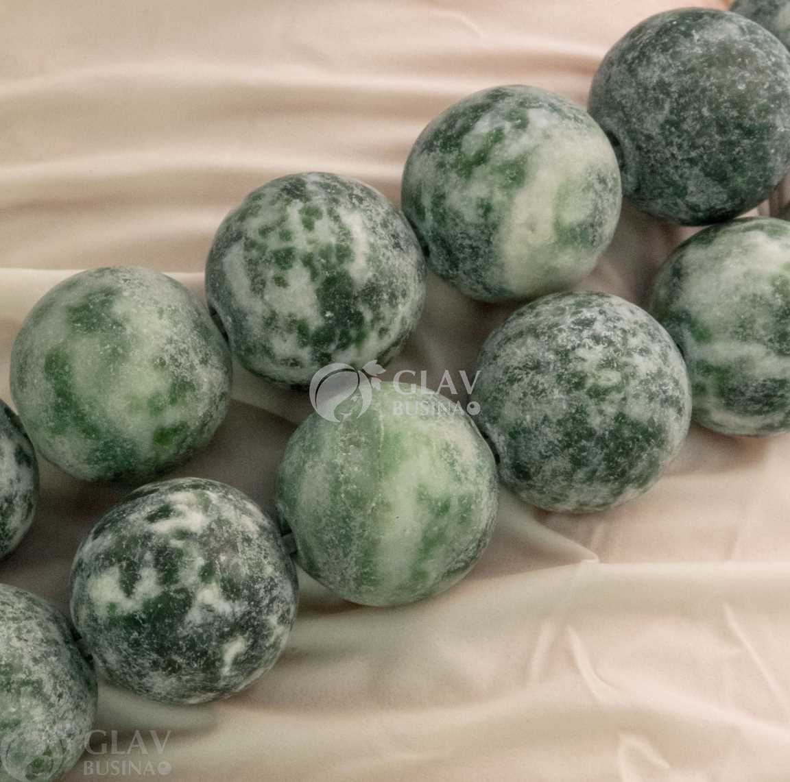 ОПТ (100 бусин) Яшма зеленая пятнистая, круглые матовые бусины, диам. 10мм, отв-е 1мм.