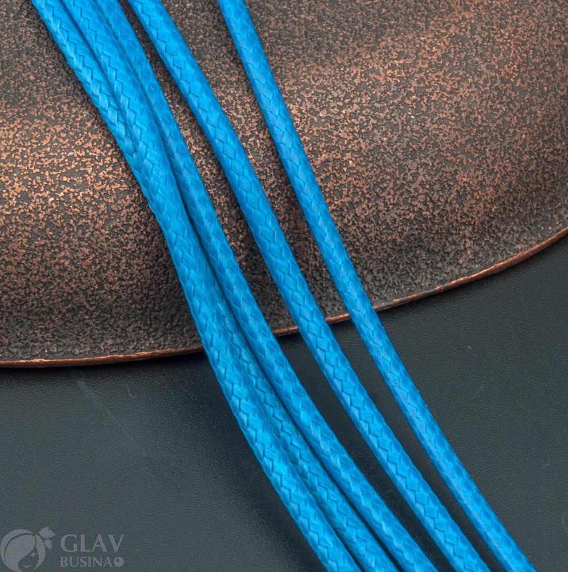 Шнур на шею из синего полиэстрового вощеного шнура 2мм х 43см, замочек 12мм из сплава, удлинн. цепочка 50мм, фурнитура железная, цвет покрытия платина.