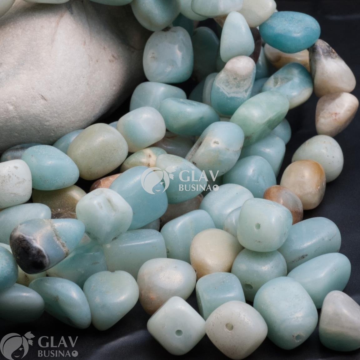 ОПТ (50 бусин) Амазонит светлый, гладкий, галтовка, средний размер 14х12мм, отв. 1мм.