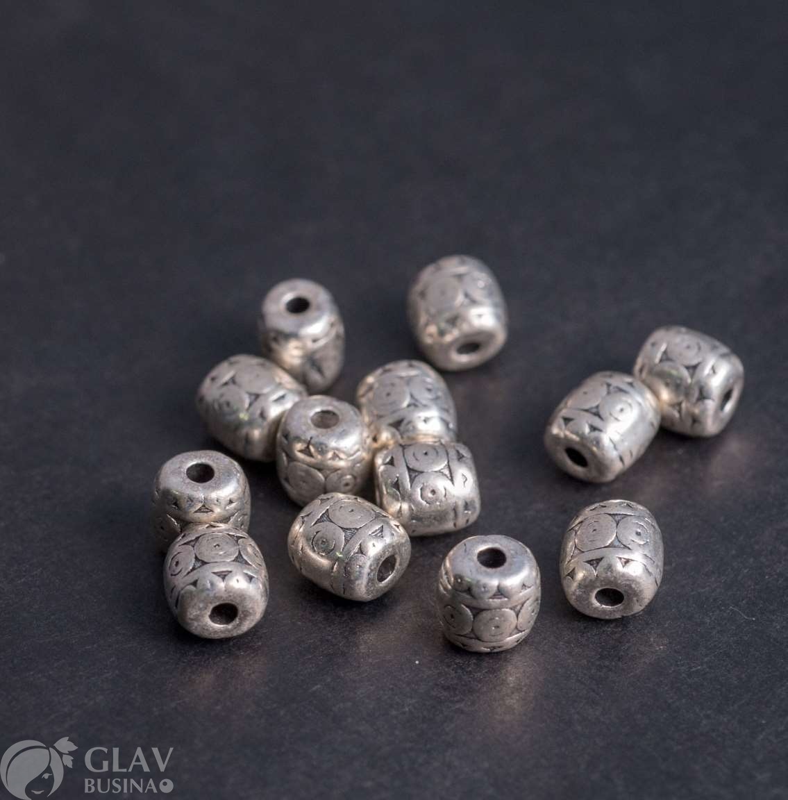 Бусина бочонок с узором, бижутерный сплав, р-р 6х6х5мм, отв. 1.5мм, цвет чернёное серебро.