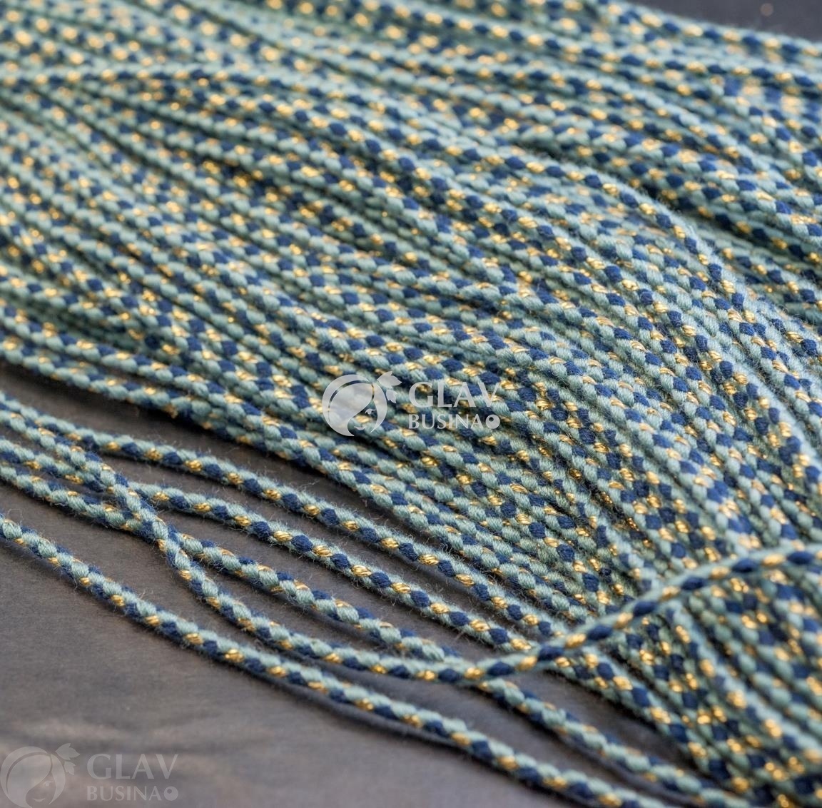 ОПТ (100 метров) Шнур для браслета двуцветный, полиэстровый с золотым люрексом из нитей 2 цветов серо-зеленый, темно-синий, 2мм.