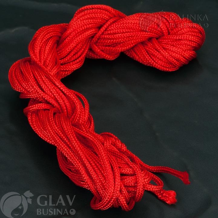Красный нейлоновый шнур для браслетов Шамбала, 1мм толщина, длина 10м в пасме, ярко-красный цвет для изготовления украшений.