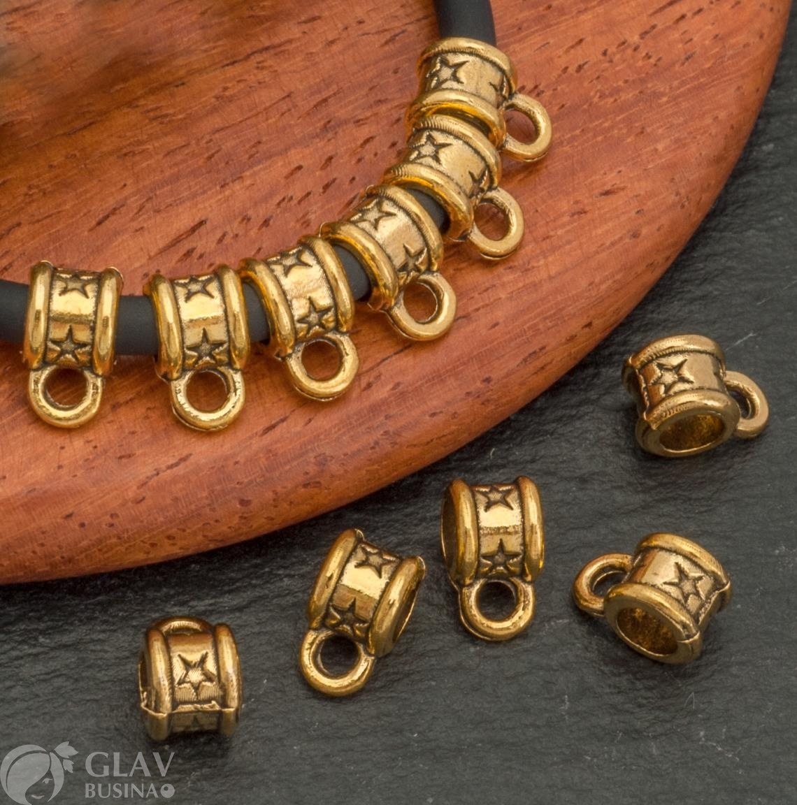 ОПТ (100 шт) Бейл (держатель для кулона) звездочки, р-р 8х4,5х5мм, отв-я 3,2 и 1,7 мм, цвет античное золото.