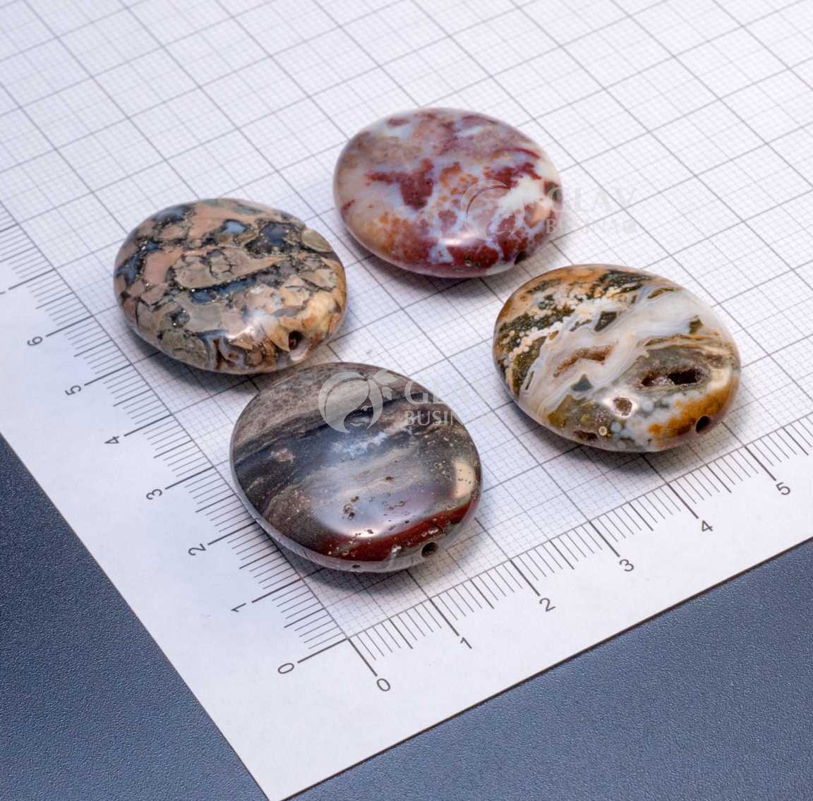 Кружевной агат, бусина плоская овальная с естественными неровностями, р-р 30х25х10мм, отв. 1,2мм.