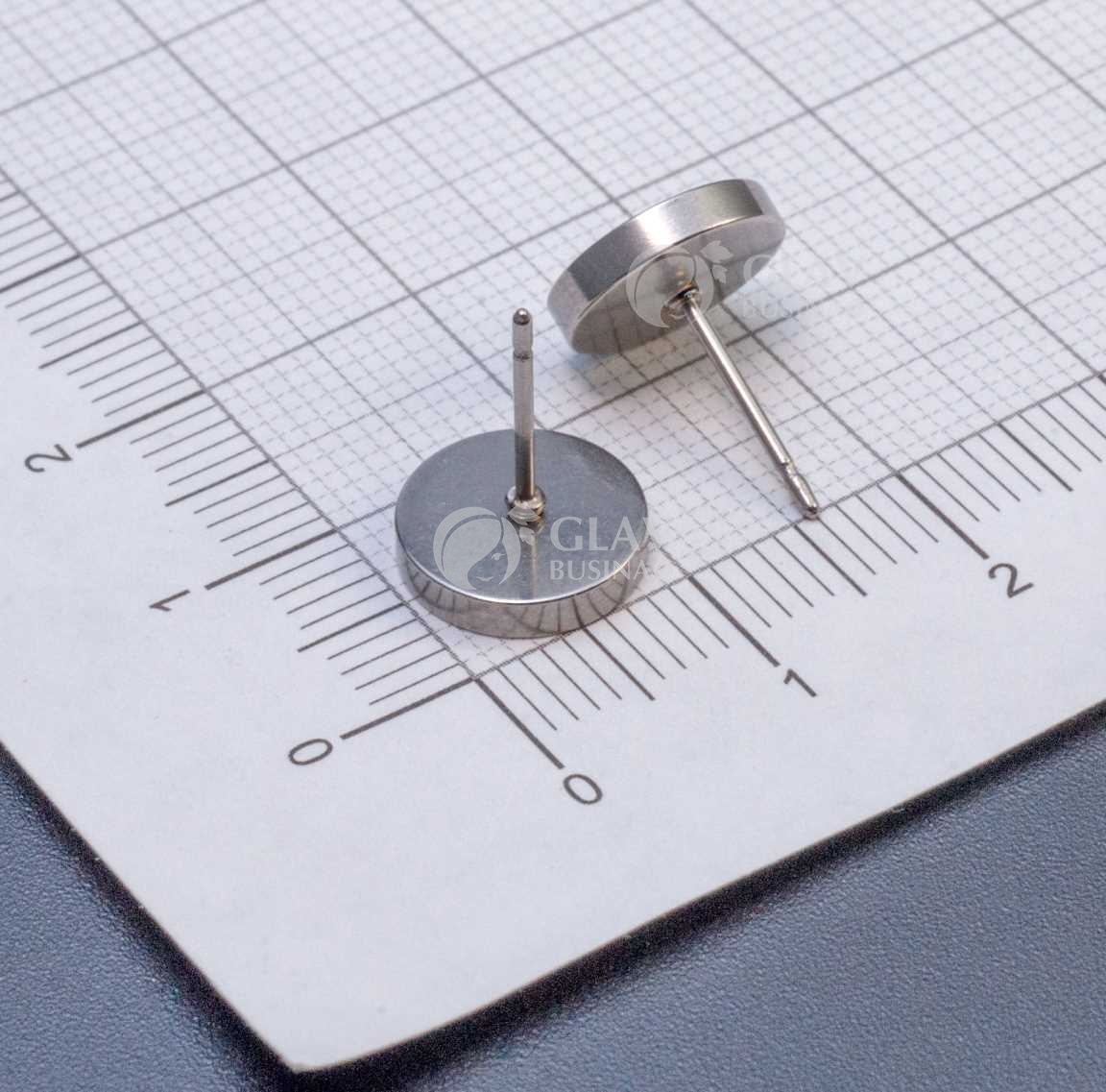 Пуссеты, сеттинг 8 мм с толстым бортиком, хирургическая сталь, цвет стальной.