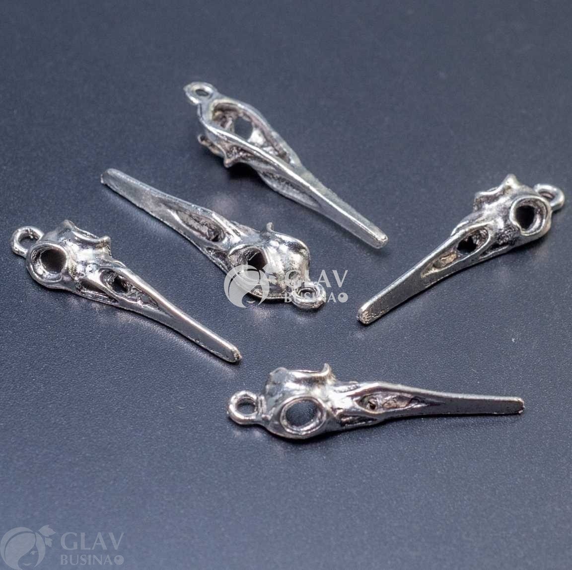 ОПТ (20 шт) Череп голубя, цвет античное серебро, подвеска односторонняя из бижутерного сплава, 36х10х6мм, отв.2.8мм.