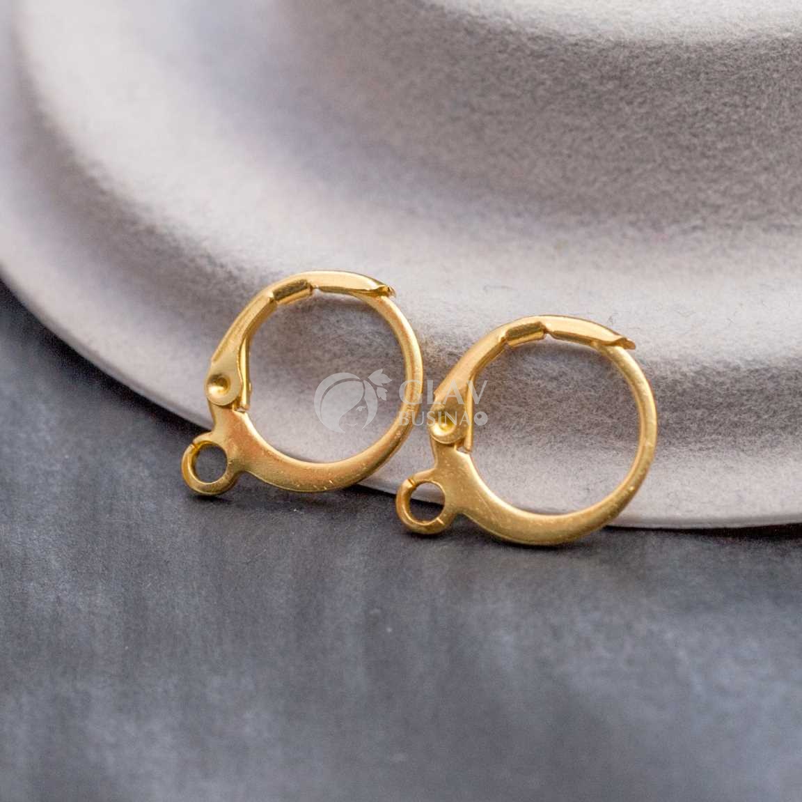 Круглые швензы стальные с пружинной застёжкой, натуральная позолота 18K, р-р 15х12х1мм, отв-е 2мм.