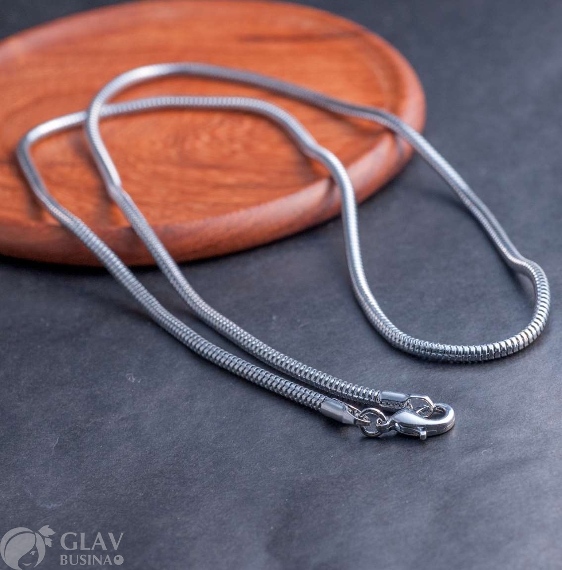 ОПТ (10 шт) Цепочка на шею с долговечным гальваническим покрытием, плетение плоская змейка, р-р 2мм, замочек 12мм, общая длина 60см.